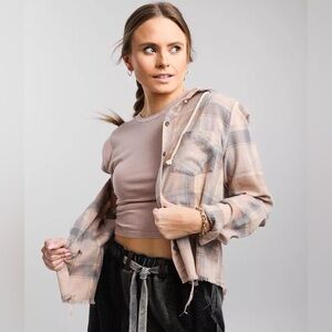 NWT gilded intent cropped flannel Plaid Button-Up